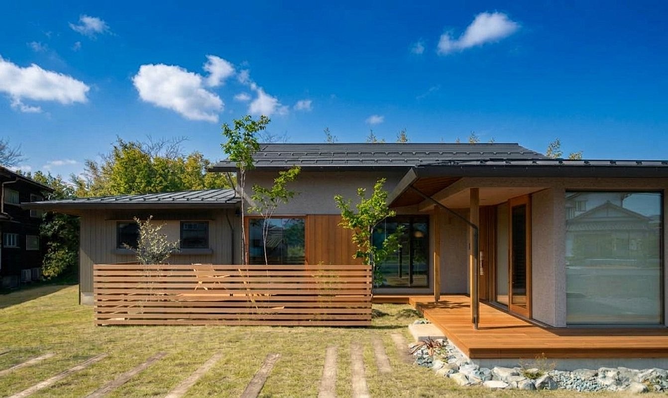「L」型の　FLAT HOUSE